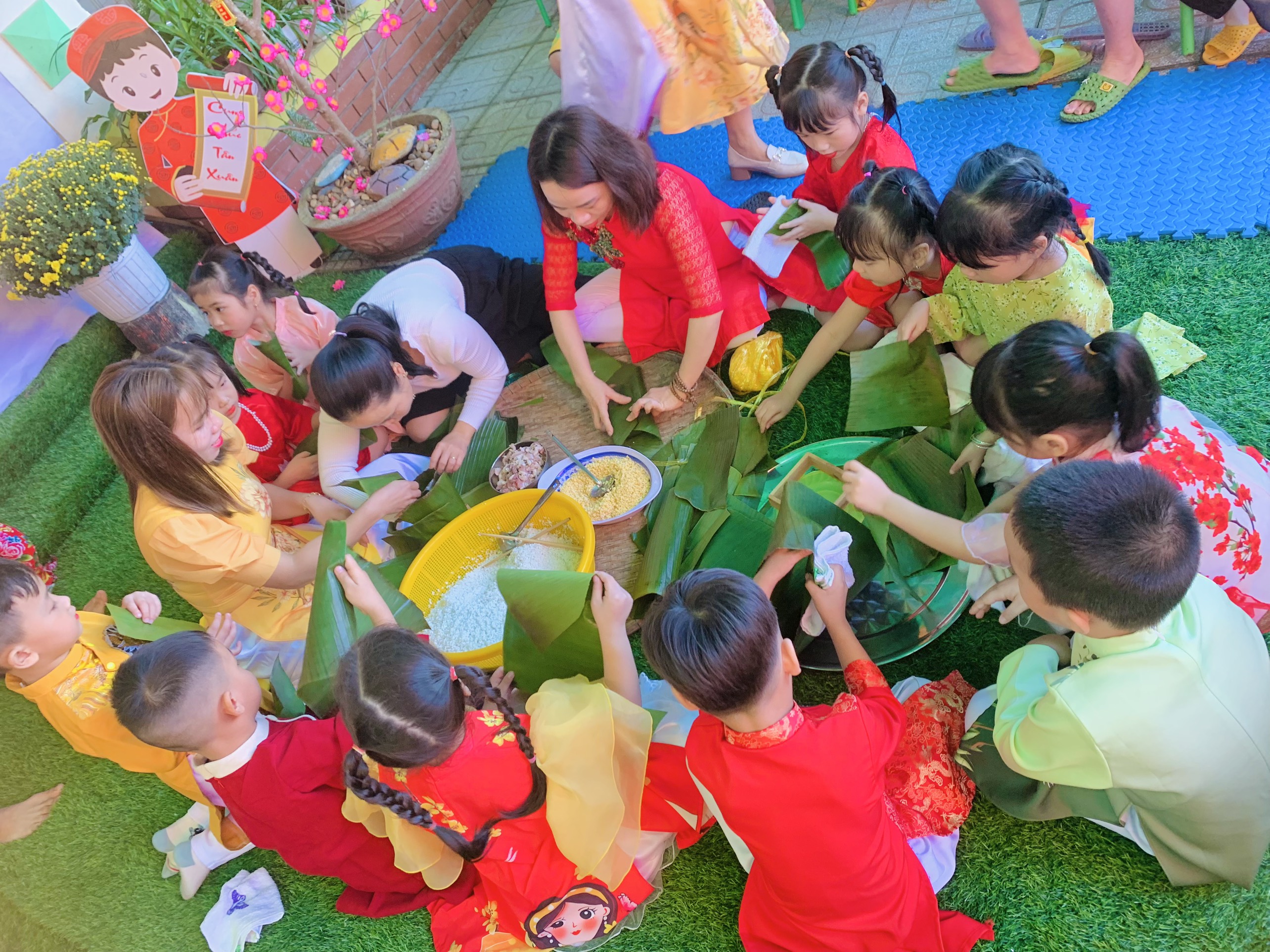 KỊCH BẢN "NGÀY TẾT QUÊ EM" VÀ TIỆC BUFFE CHO BÉ